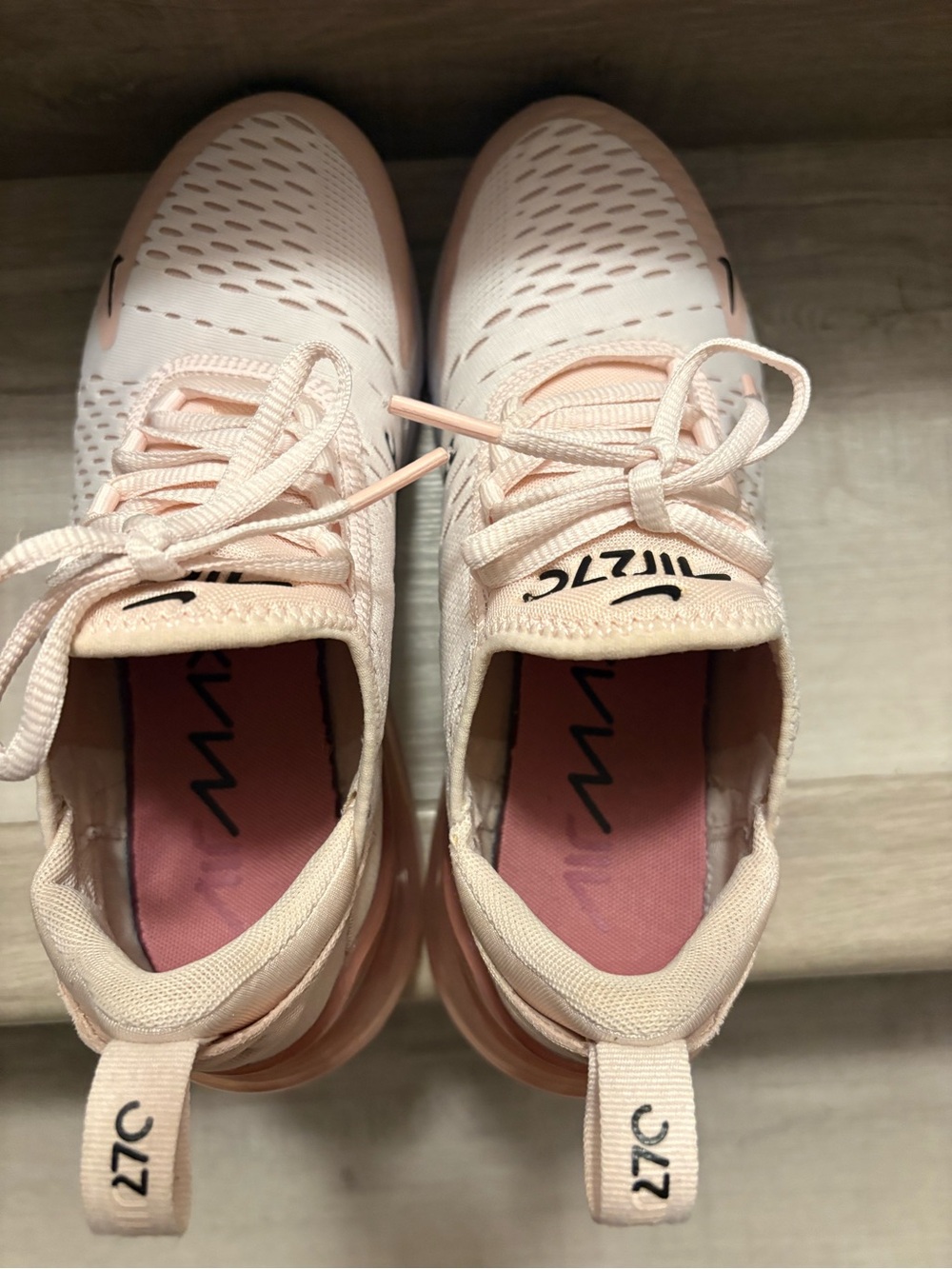 Nike Air Max 270 Soft Peach and Black Running Shoes - Picture 5 of 6
